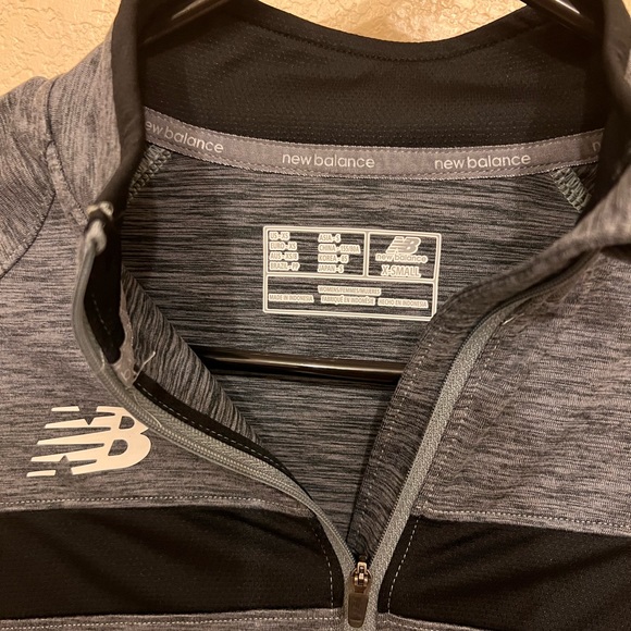 New Balance athletic half zip. - Picture 3 of 6